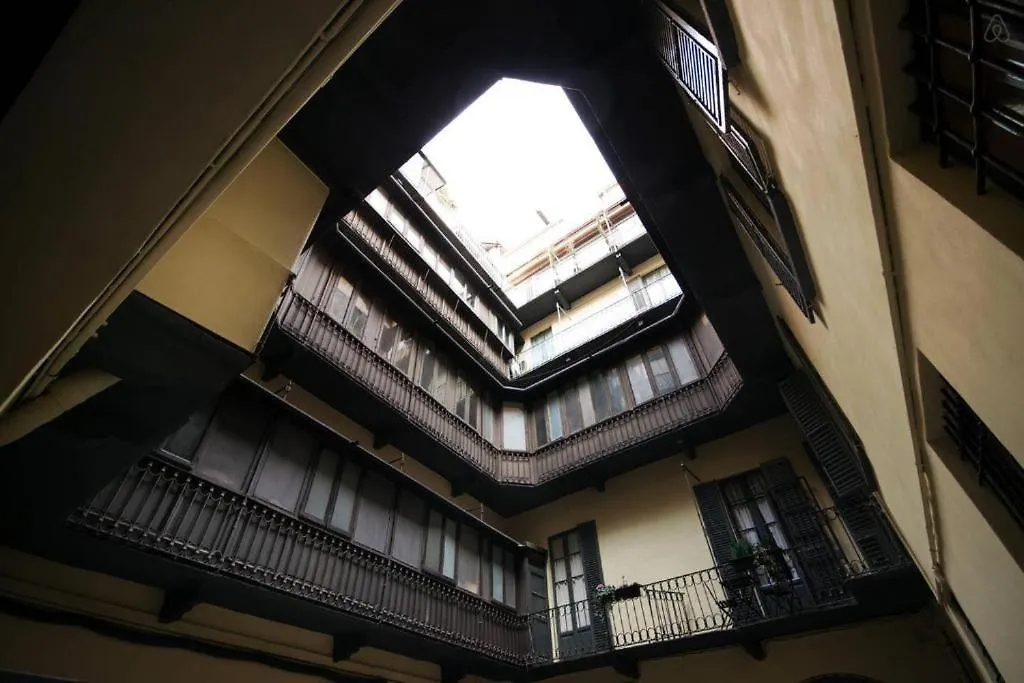 Casa Milano - Apartments And Rooms - Duomo'S Whisper, Balcony